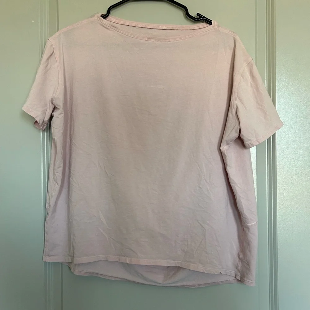 Lululemon Back in Action tee dusty rose - Picture 5 of 9